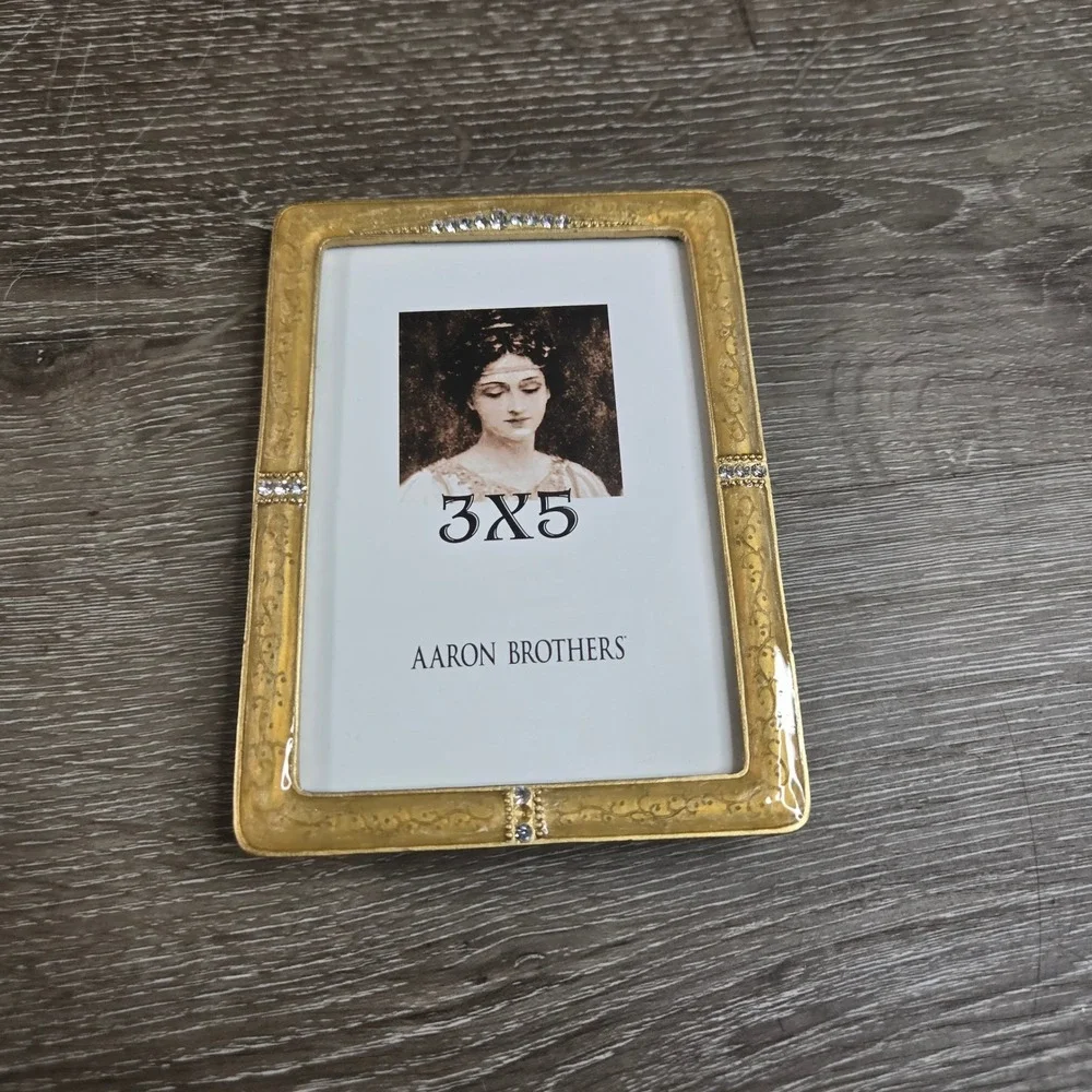 Lot of 2 Aaron Brothers Gold Enamel Rhinestone 3x5 Tabletop Picture Frame Pair